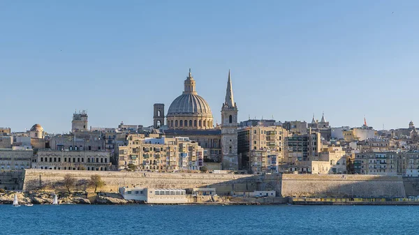 Valletta Málta város Skyline, színes ház erkély Málta Valletta — Stock Fotó