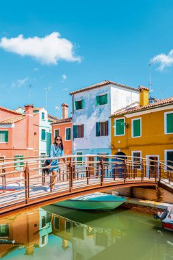 Venedik İtalya, Burano Adası Venedik, Burano Adası Venedik İtalya 'da renkli evler.
