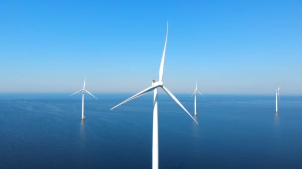 공중에서 본 풍력 터빈, 드론 은 윈드 파크 서쪽에 위치한 윈드 미어 다이크 호수에 있는 풍차 농장을 볼 수있는데, 이 공장은 네덜란드에서 가장 규모가 크며, 지속 가능 한 개발, 재생 가능 한 에너지 — 비디오