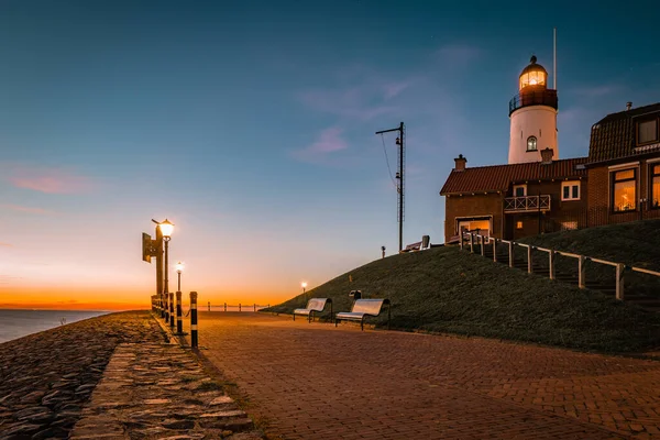 Urk Países Bajos Europa, amanecer en el puerto de la pequeña aldea de pescadores Urk —  Fotos de Stock