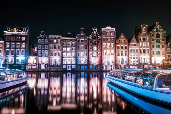 Amsterdam olandese casa sul canale nel centro storico della città Amsterdam Paesi Bassi — Foto Stock