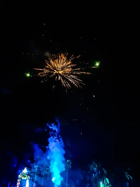 Colorful fireworks at the wedding ceremony. — ストック写真