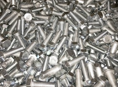 Altıgen baş vidalar yığın metal