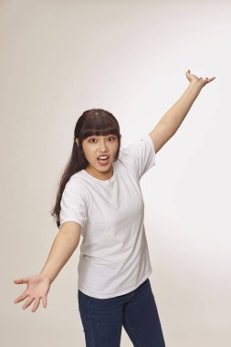 Kız Model İfade ve Duruşu