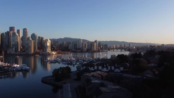 Seawalk Early Morning Downtown Marina View — Stock Video