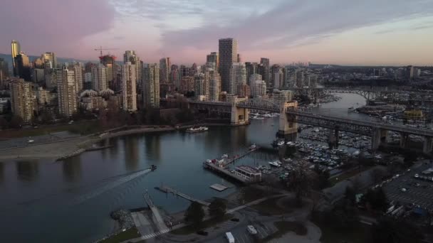 Vancouver Belvárosban Burard Híd Napfelkeltekor — Stock videók
