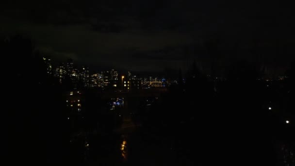 Eröffnungsschuss Des Downtown Vancouver Aus Der Völligen Dunkelheit Der Nacht — Stockvideo