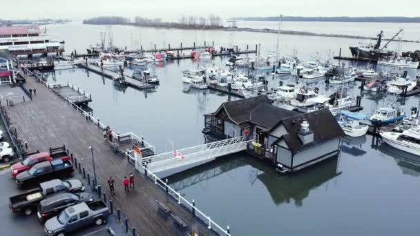 Aerial View Boardwalk Fishermen Boats — Stock Video