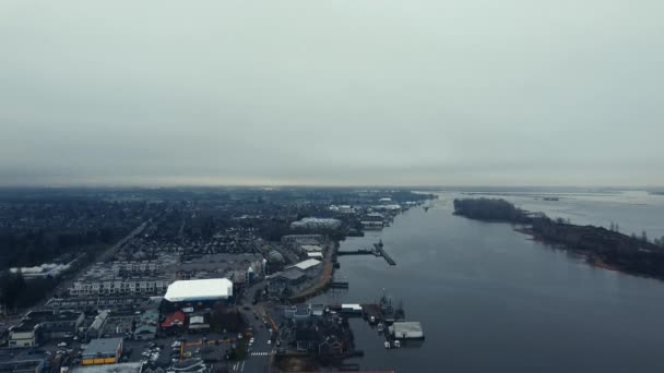 Vue Aérienne Village Sur Rivage Avec Petit Marché Bateaux Promenade — Video