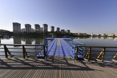 Şehir, ufuk çizgisi, bina, mimari, kentsel, su, şehir manzarası, gökyüzü, nehir, şehir merkezi, gökdelen, iş yerleri, binalar, seyahat, mavi, şehir simgesi, liman, panorama, Boston, manzara, Manhattan, köprü, yeni, park, kule