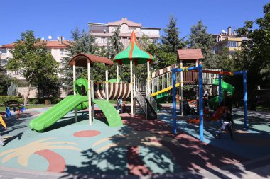 park, oyun alanı, açık hava, yeşil, yaz, eğlence, ekipman, oyun, kaydırak, dışarıda, eğlence, ağaç, egzersiz, eğlence, zemin, çocukluk, salıncak, oyuncak, çocuk, çocuk, plastik, mavi, oyun, arka plan