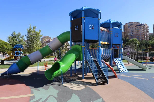 Park Playground Outdoor Green Summer Recreation Equipment Play Slide Fun — Stock Photo, Image