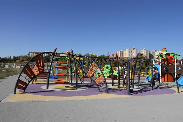 Felszerelés Játszótér Park Szórakozás Gyermek Játék Szabadban Nyár Szabadidő Gyermekkor — Stock Fotó