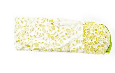 Beyaz zemin üzerinde soyadan Endonezya Gıda (Tempe) izole