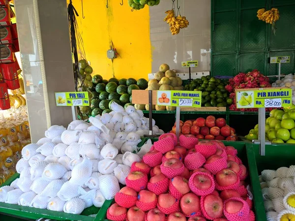 Färska Ekologiska Frukter Marknaden — Stockfoto