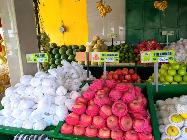 Färska Ekologiska Frukter Marknaden — Stockfoto