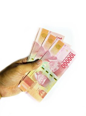 Kebumen. Merkezi Java. Endonezya 'da. 22 Mayıs 2020. Idul fitri ya da İşçi Maaşı sırasında THR (Tatil Ödeneği) için Endonezya parası