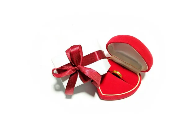 Wedding Gold Ring Love Box Gift Box Red Ribbon — Stock Photo, Image