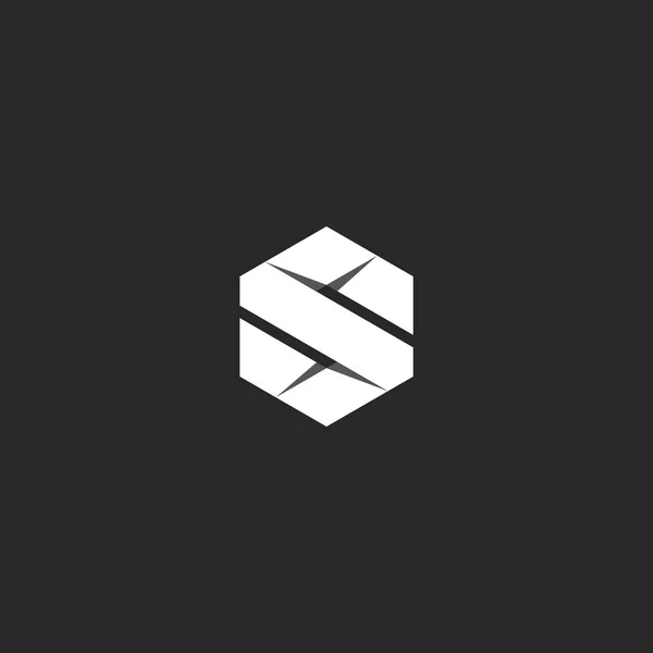 Letter S-logo in de geometrische vorm van een zeshoek gevouwen van een strook van wit papier in de stijl van origami. — Stockvector
