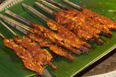 Muz Yaprak Satılık üzerinde ızgara tavuk