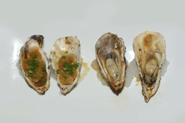 Verse oesters: verse voorgerecht zeevruchten — Stockfoto