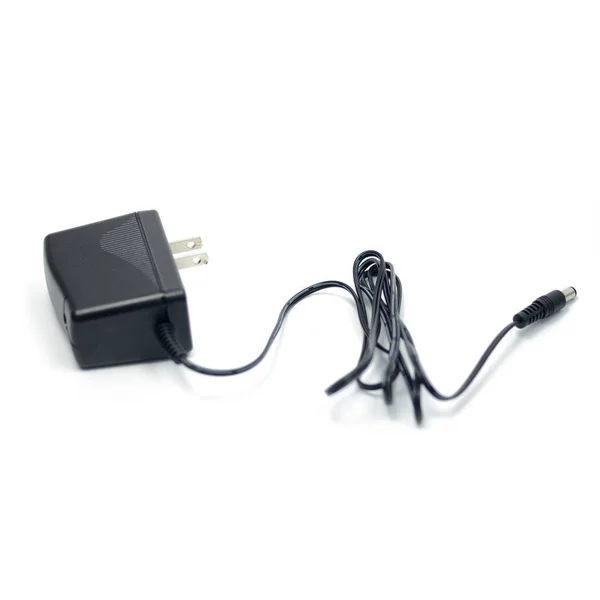 孤立在白色背景上的黑色电力电缆 — 图库照片