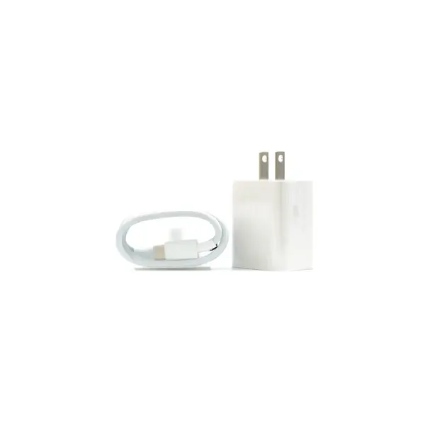携帯電話充電の分離の新しい白い電気 Usb ケーブル — ストック写真