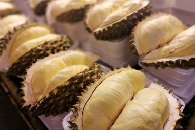 Durian Güneydoğu Asya'nın tropikal meyve