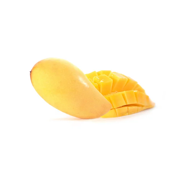 Sarı mango beyaz arkaplanda izole edilmiş. — Stok fotoğraf