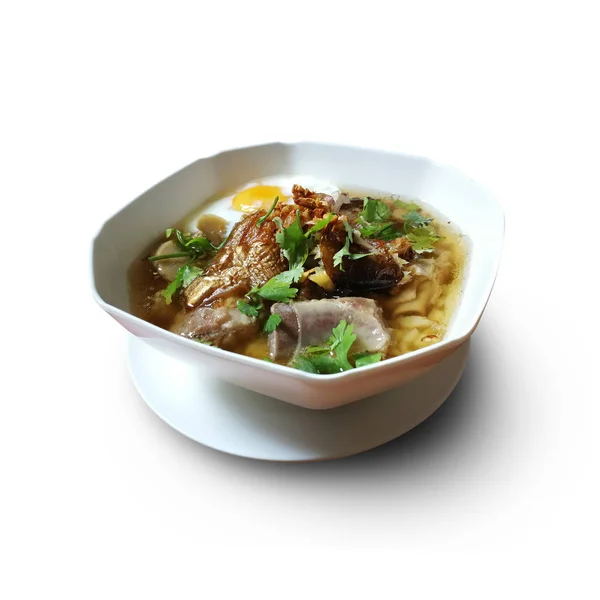 燻製乾燥の魚のスープとお粥を白い背景の分離します。 — ストック写真