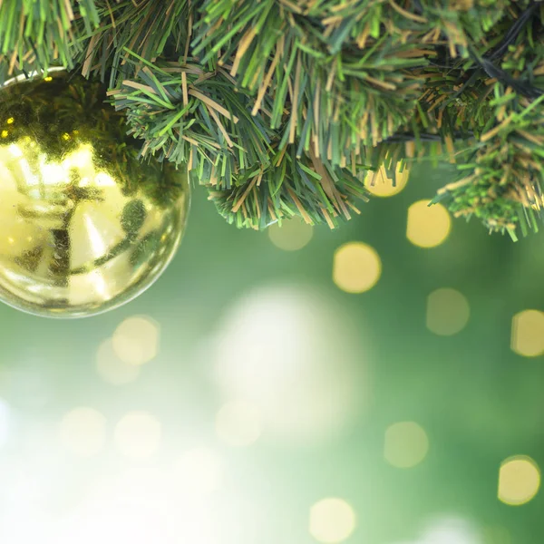 Albero di Natale come sfondo con luci bokeh — Foto Stock