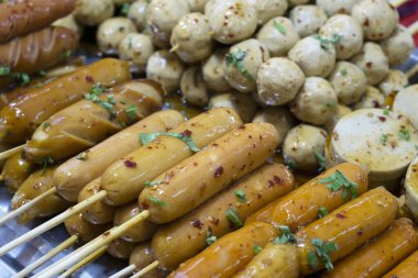 Şişli domuz sosisi. 