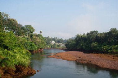 Amphoe Thong Pha Phum, Kanc 'taki Mountain ve River kwai noy nehri