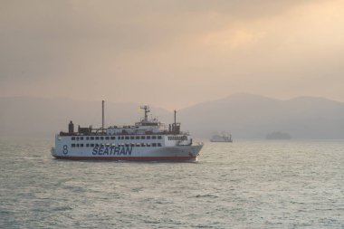 Tayland 'daki Koh Samui adasına Donsak rıhtımından Surat Thani vilayetine yolcu taşıyan Seatran Feribot Başkanı..