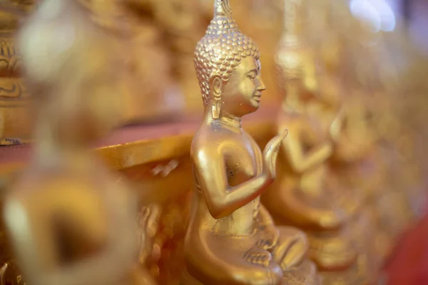 Buda Oro Como Fondo Religioso Estatua Buda Oro Templo Wat —  Fotos de Stock