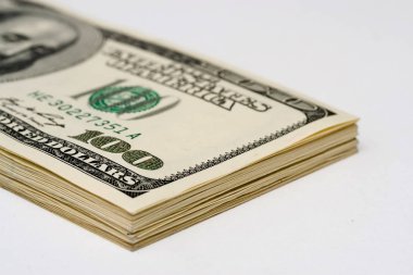Bir bach dolar.