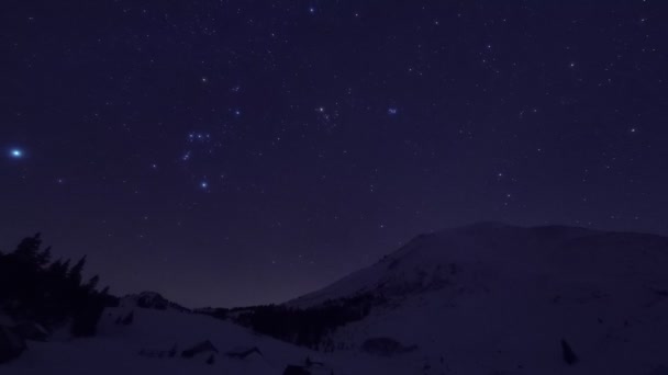 Звездное Небо Ночью Карпатах Над Горой Петрос Украина — стоковое видео