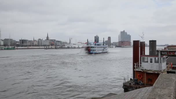 Hamburg Germany March 2017 Pleasure Boat Goes Elbe Background Pauli — Stock Video