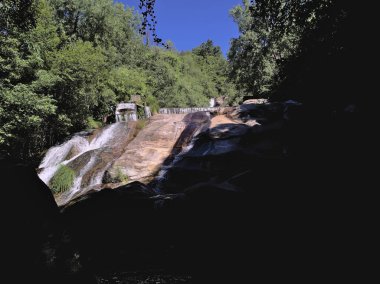 Jerte Vadisi 'ndeki Nogaledas güzergahındaki şelaleler