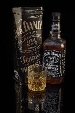Jack Daniel 's, Tennessee viskisinin bir markası ve dünyada en çok satan Amerikan viskisi.
