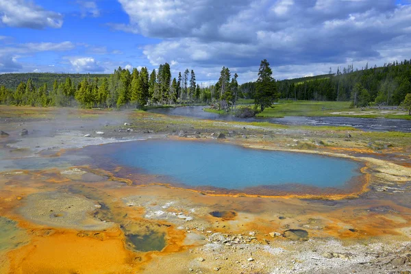 Paisajes Escénicos Actividad Geotérmica Del Parque Nacional Yellowstone Estados Unidos — Foto de Stock