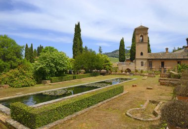 Alhambra, Granada, Endülüs, İspanya 'dan Jardines de San Francisco Unesco Dünya Mirası