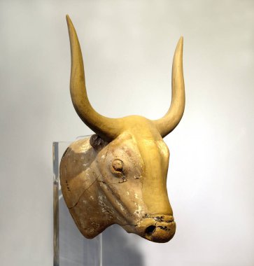 MÖ 1600-1450 yılları arasında Palaikastro 'dan Clay Bull' un kafatası. Heraklion Arkeoloji Müzesi, Yunanistan 'ın Girit kentindeki Minos medeniyetinin en önemli sanat eserleri koleksiyonuna sahiptir.