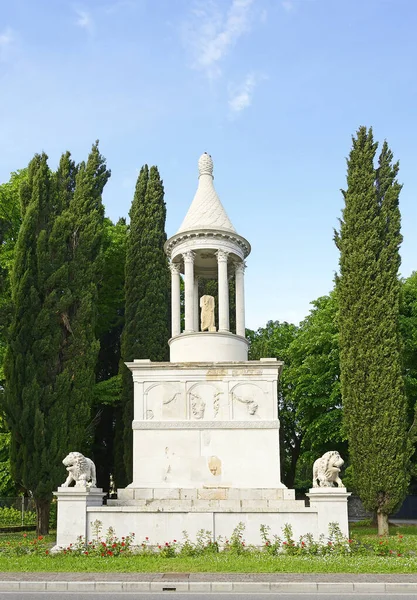 Mausoleo Candia Aquileia Italia Mausoleo Excelente Ejemplo Arquitectura Funeraria Podemos — Foto de Stock