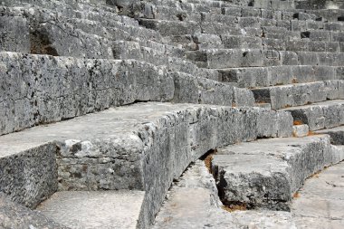 Arnavutluk 'taki Butrint Arkeoloji Bölgesi - Amfitiyatro. UNESCO 'nun Dünya Mirası Sitesi