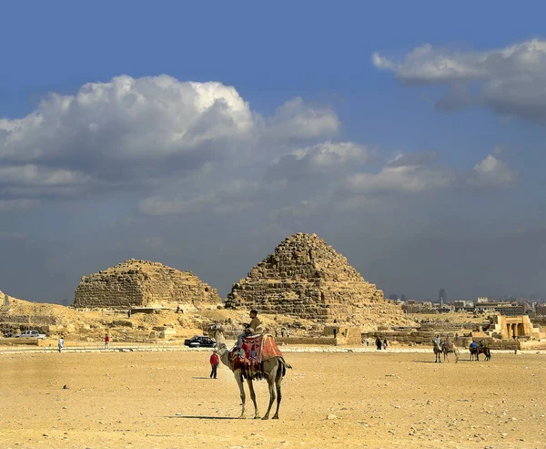 Pirâmide Gizé Perto Cidade Cairo Egito Patrimônio Mundial Unesco — Fotografia de Stock