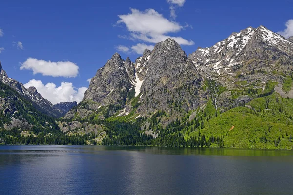 Jenny Lake Located Grand Teton National Park Northwestern Wyoming Usa — Stock Photo, Image