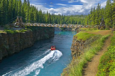 Whitehorse yakınlarındaki Yukon Nehri - Miles Canyon, Yukon, Yukon Bölgesi, Kanada