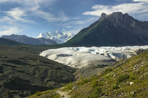 Wurzelgletscher Mccarthy Und Alten Kennecott Kupfermine Ein Ziel Von Touristen — Stockfoto