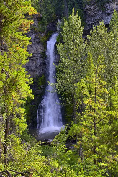 Nesbitt Knee Falls Waterfall Creek Monkman Provincial Park Northern Rockies — Foto de Stock